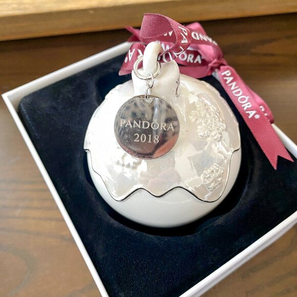 Pandora - Limited Edition 2018 Ornament 2018 ( Brand new in box ) - Picture 4 of 10
